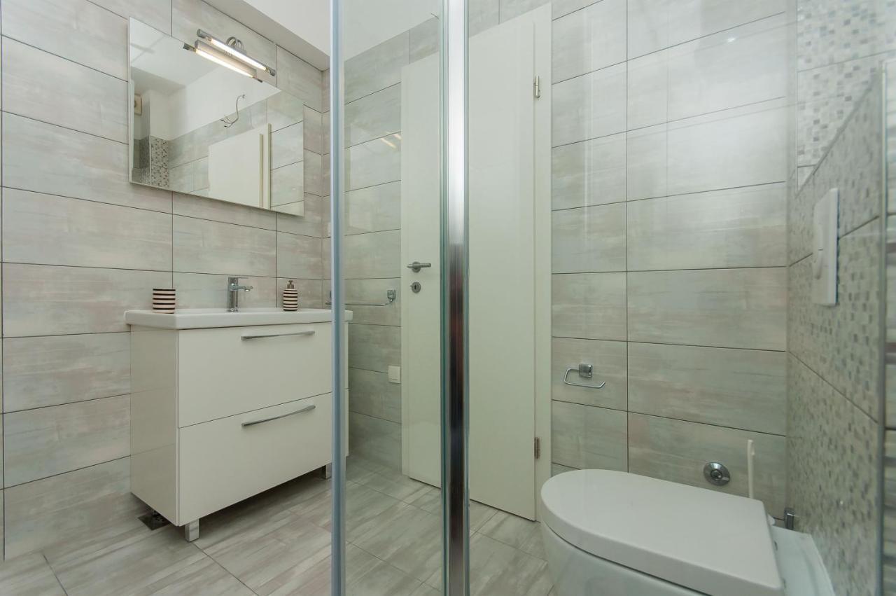 Apartman Mira- Omis Bagian luar foto