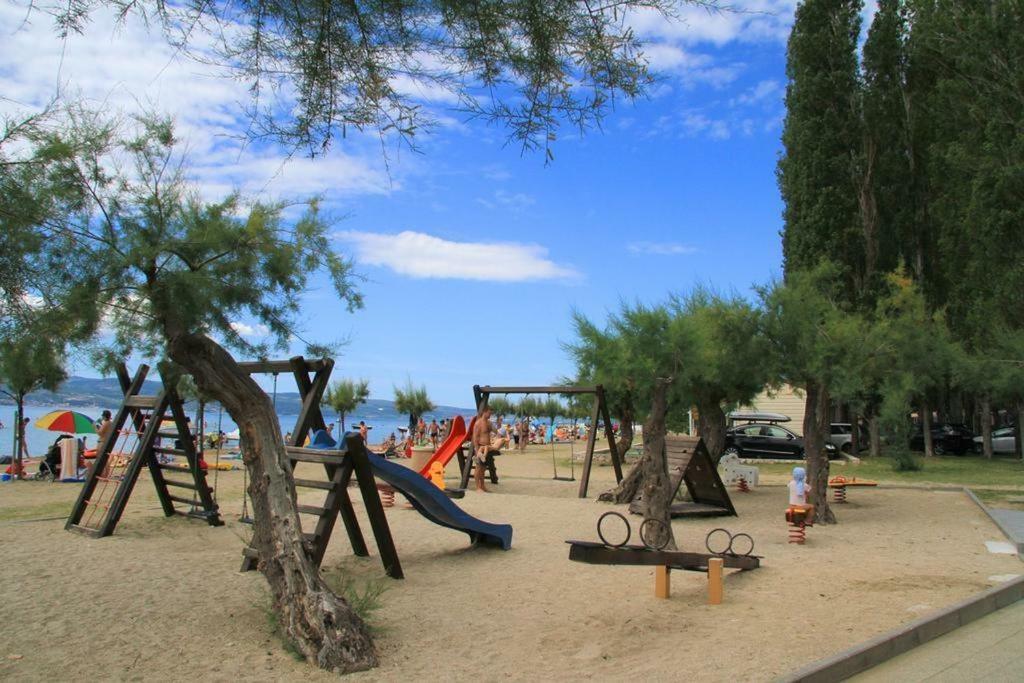 Apartman Mira- Omis Bagian luar foto